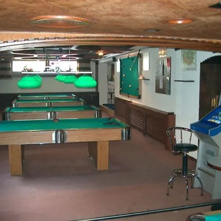 Elite Hotell 3*