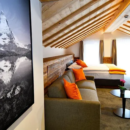 Elite Hotel 3*
